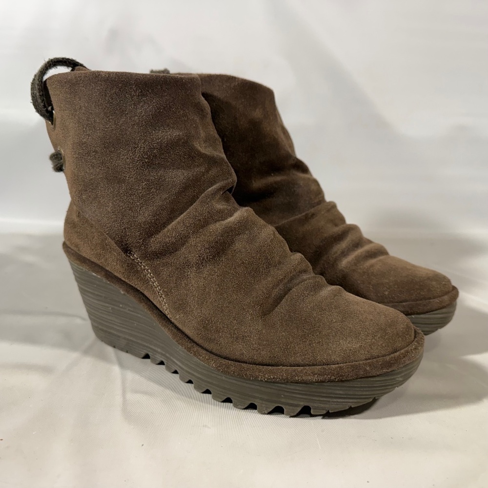 Fly London Suede “Yama Lace Tie” Wedge Ankle Slip-On Boots Bootie Sz 39/8.5